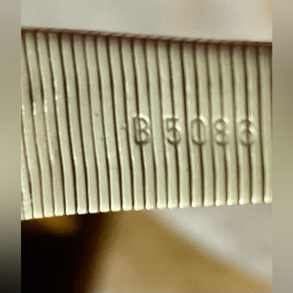 Seiko: Ladies quartz gold small square wrist watch - Picture 6 of 6